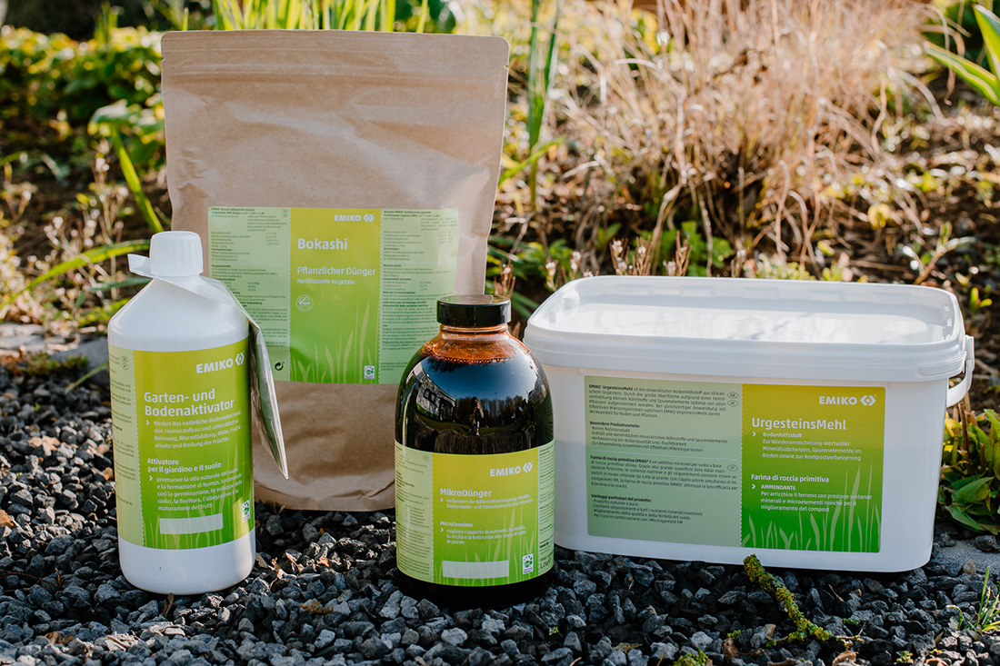 Emiko KompostPflege 5 Liter Bag in Box und Küchenabfällen mit Nährstoffschutz flüssiger EM-Rotteförderer zur schnellen Umsetzung von Garten 